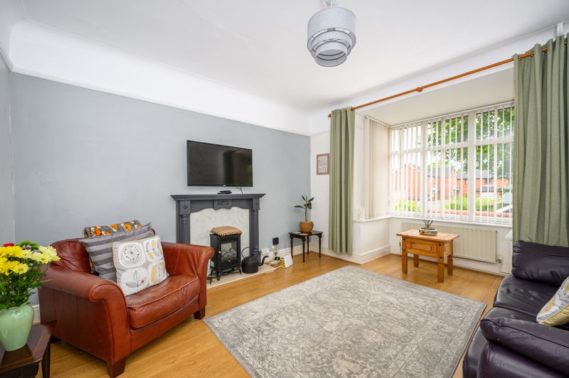 Sitting Room- click for photo gallery